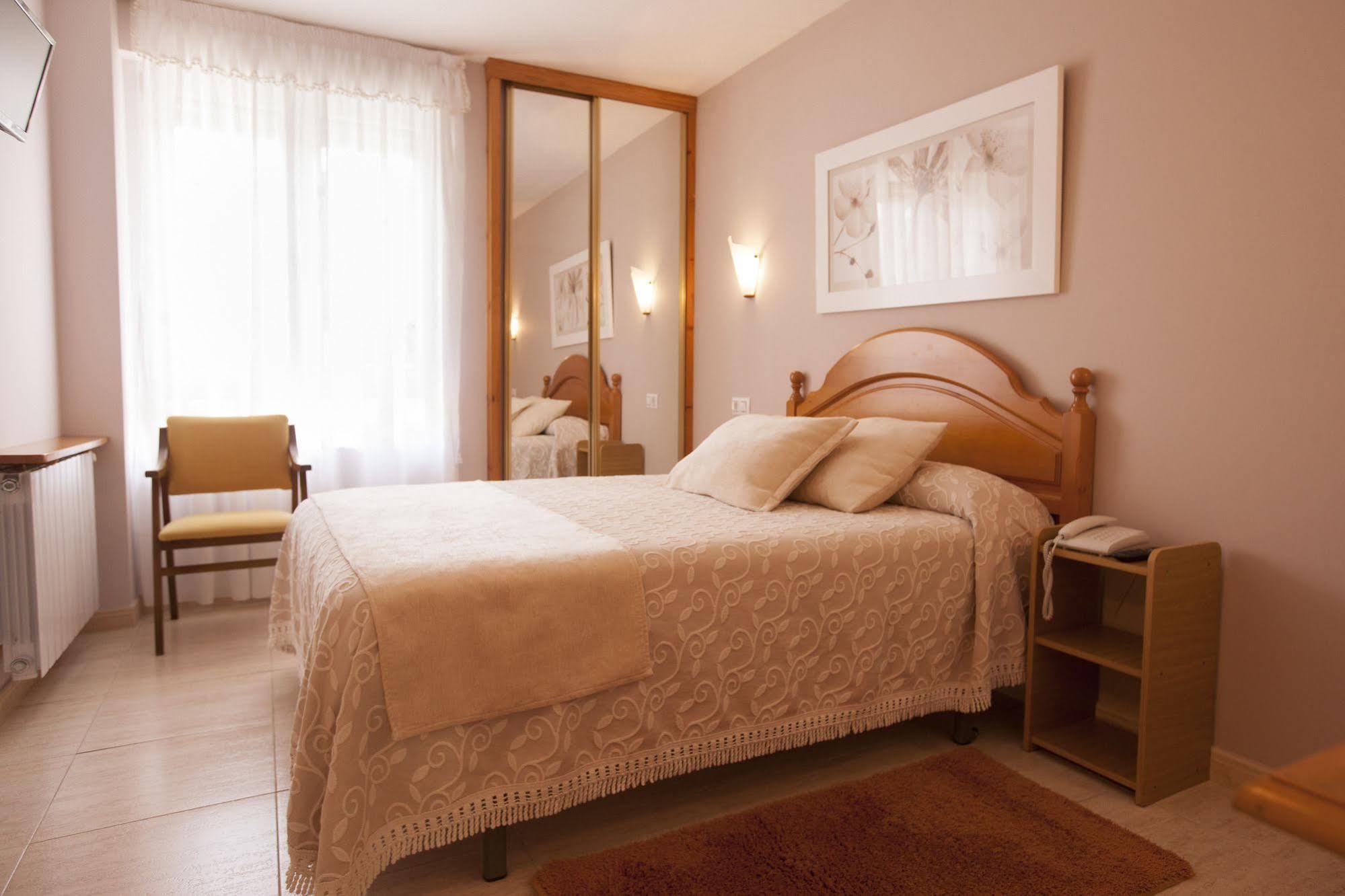 Hotel El Refugio 3 Estrellas โกเบรเซส ภายนอก รูปภาพ